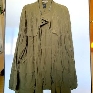 Lightweight cover jacket, many pockets, cargo style